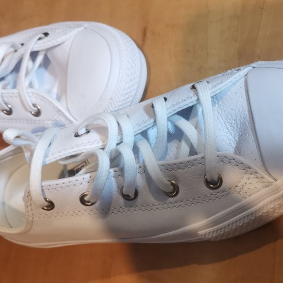 Kids' Chuck Taylor(r) All Star(r) Ox Low Top Sneaker In White/ Barely Rose/ - Picture 4 of 5